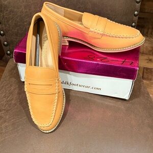 KAYLEEN By Los Angeles Women's Orange Loafers